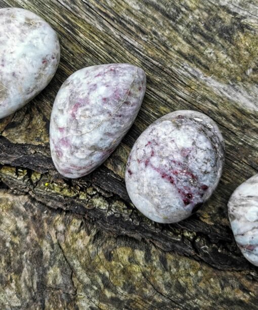 Alternative view of Rožinis Turmalinas Kvarce