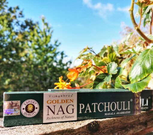 GOLDEN NAGPATCHOULI NATŪRALŪS SMILKALAI
