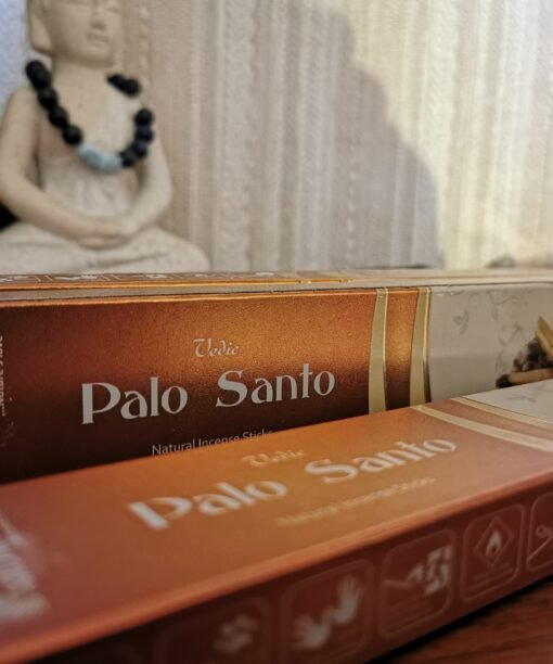 Alternative view of Palo Santo smilkalai lazdelėmis